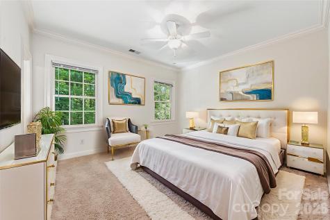 946 Laurel Creek Lane Charlotte NC 28211