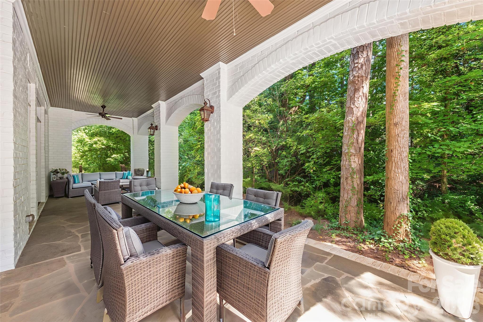 946 Laurel Creek Lane Charlotte NC 28211