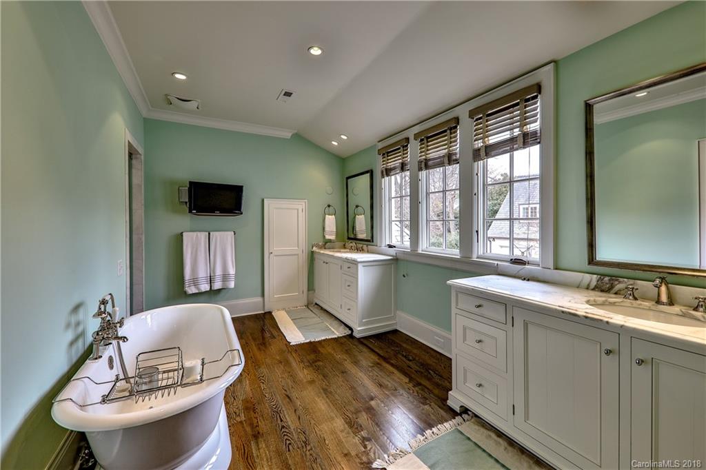 1119 Granville Road Charlotte NC 28207