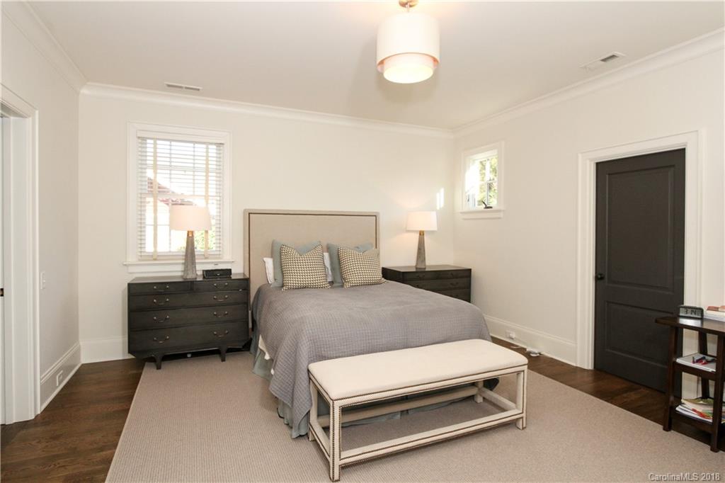 1119 Granville Road Charlotte NC 28207