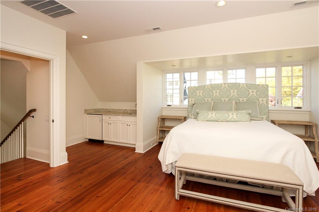 1119 Granville Road Charlotte NC 28207