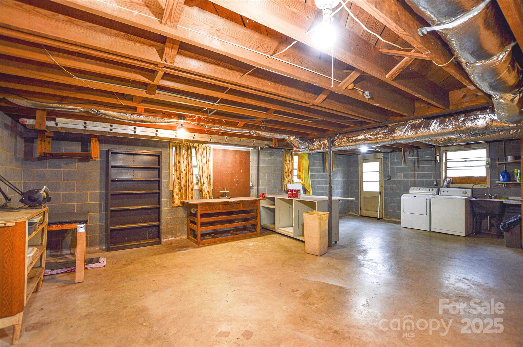 1405 Forest Park Drive Statesville NC 28677