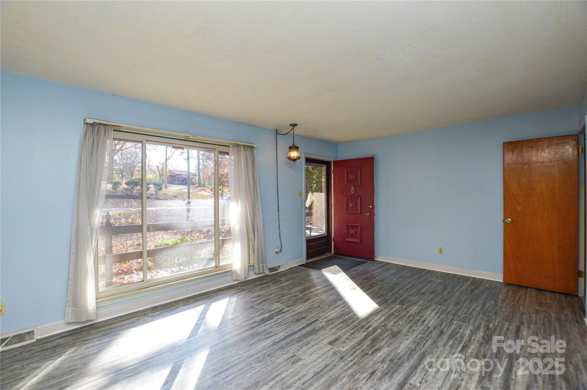 1405 Forest Park Drive Statesville NC 28677