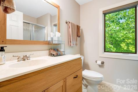 5584 Spring Road Hendersonville NC 28739