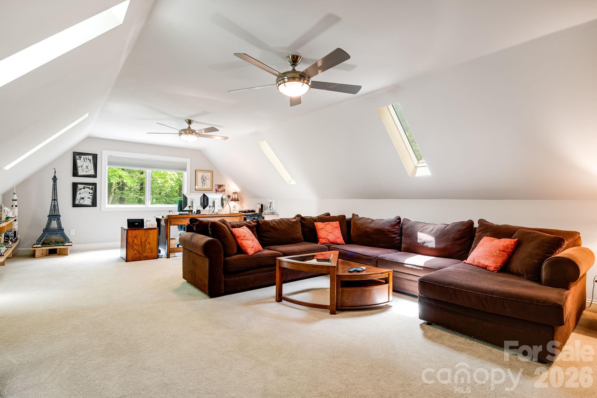 5584 Spring Road Hendersonville NC 28739