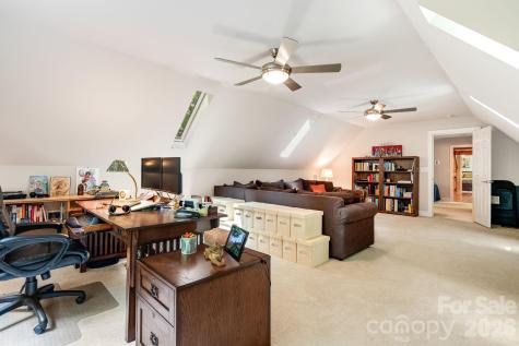 5584 Spring Road Hendersonville NC 28739