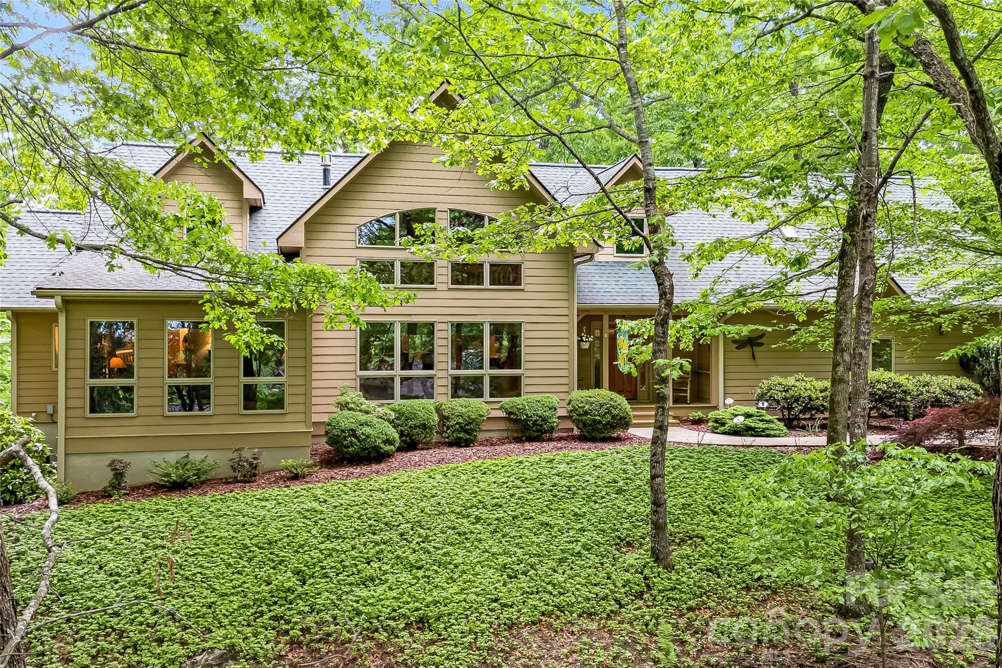 5584 Spring Road Hendersonville NC 28739