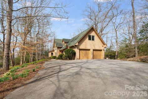 5584 Spring Road Hendersonville NC 28739