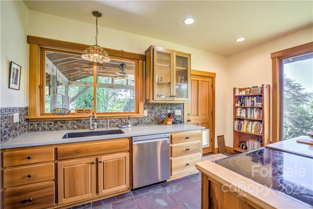 25 Fletcher Martin Road Alexander NC 28701