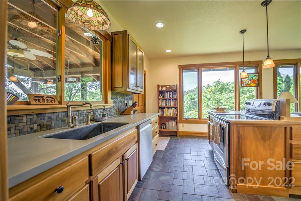 25 Fletcher Martin Road Alexander NC 28701
