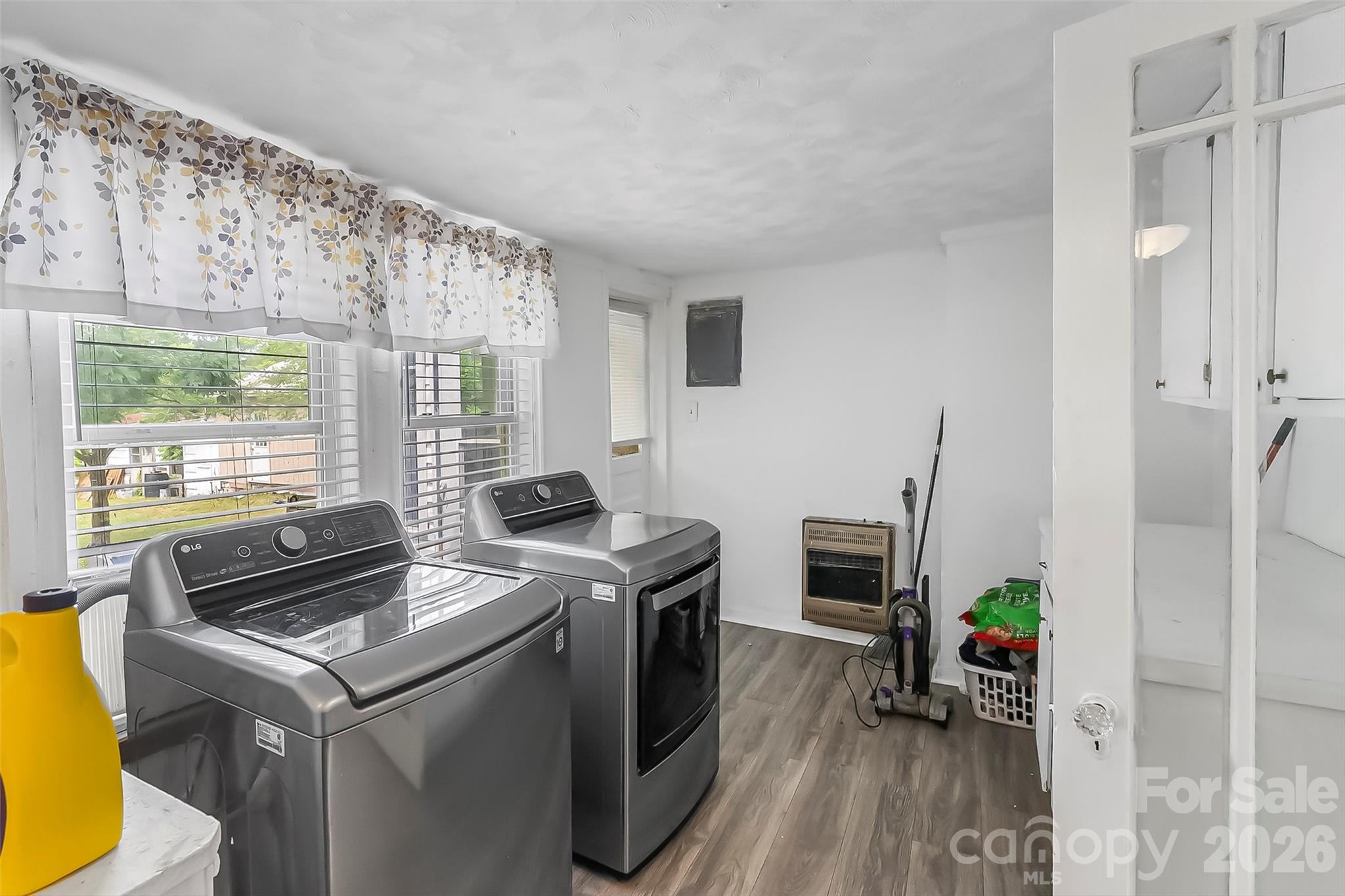 137 12th Street NW Hickory NC 28601