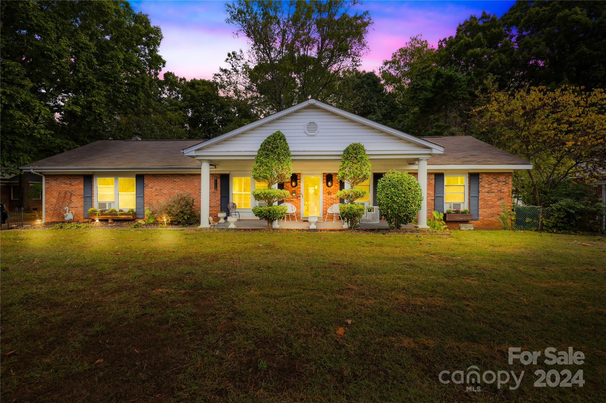 353 W Lowrance Avenue Mooresville NC 28115