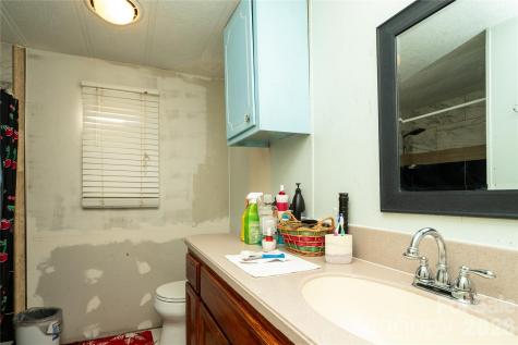 153 Lake Road Rockingham NC 28379