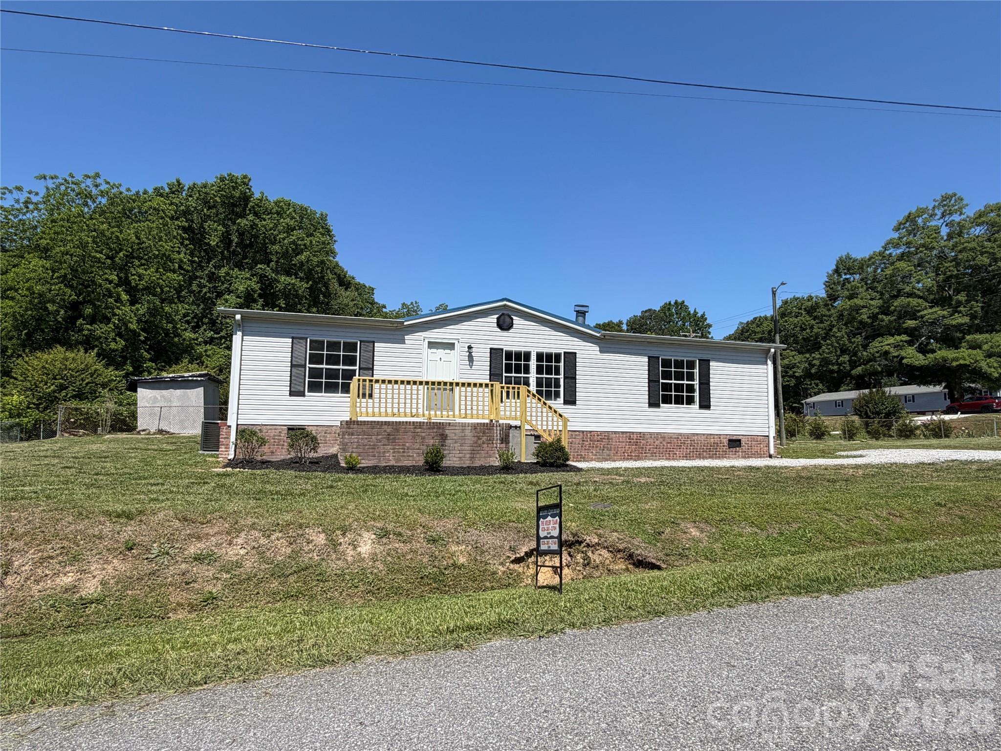 222 E Maine Avenue Bessemer City NC 28016