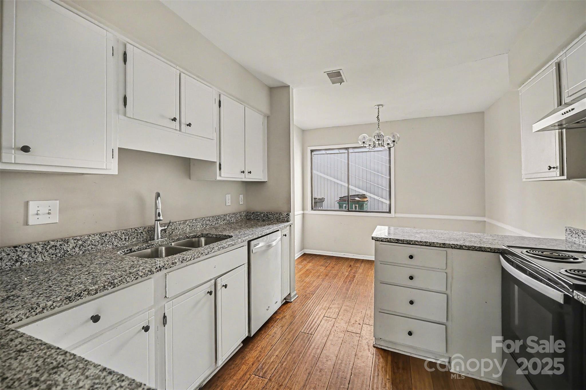 7913 Horse Chestnut Lane Charlotte NC 28277