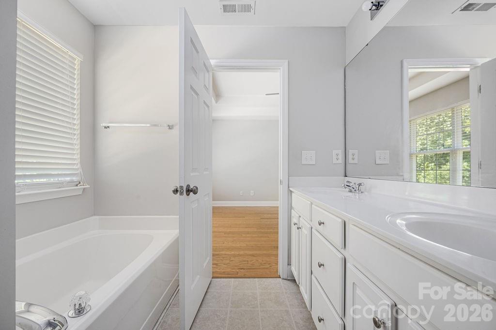 5834 Timbertop Lane Charlotte NC 28215