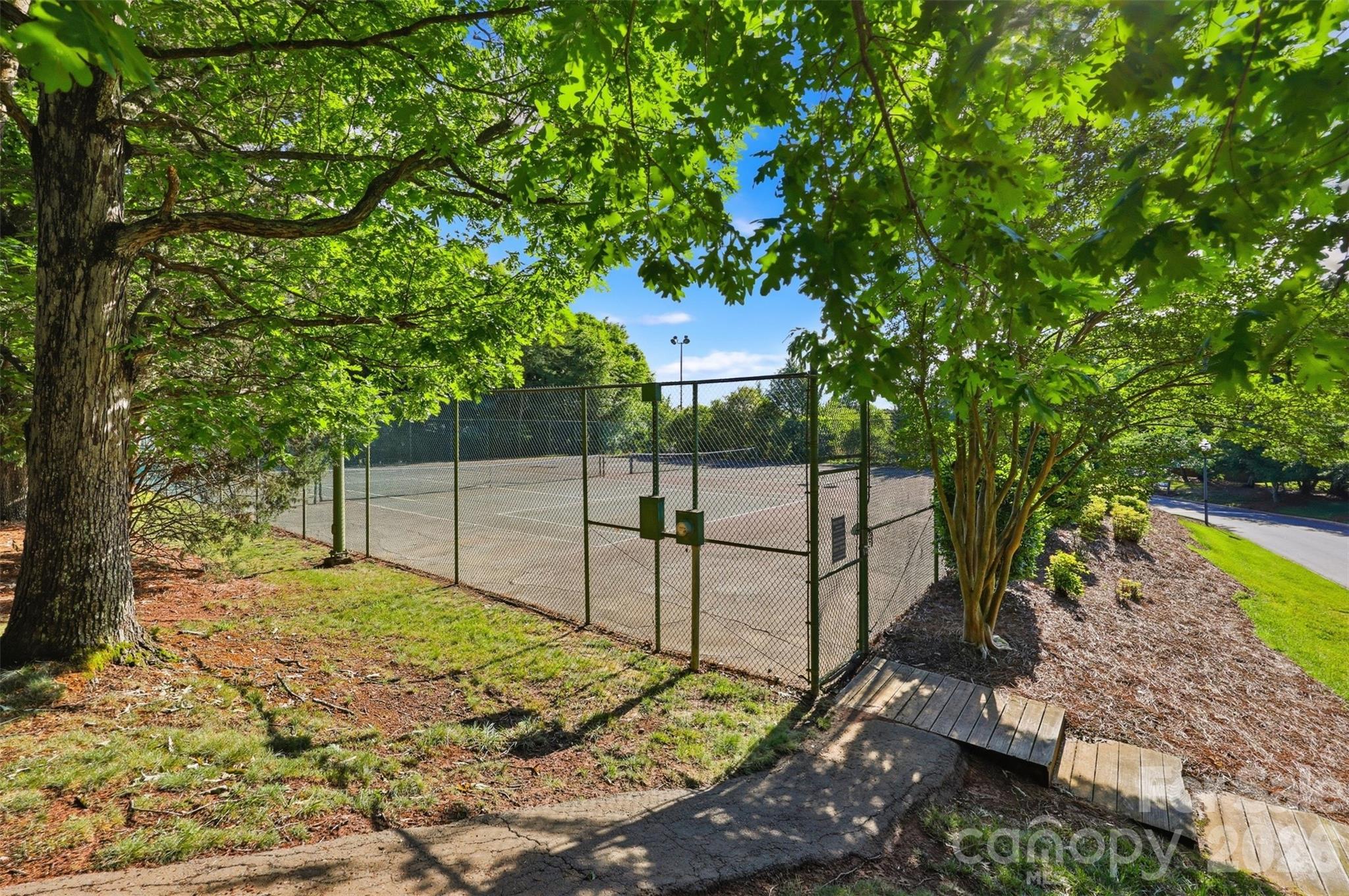 14614 Waterside Drive Charlotte NC 28278