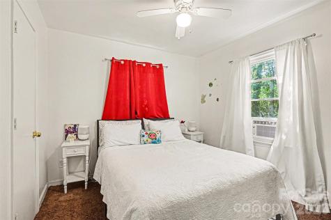 1835 Vinton Street Charlotte NC 28216