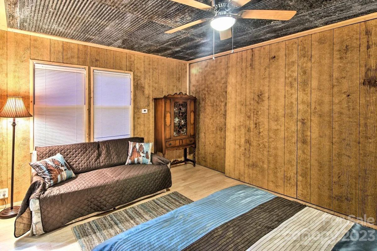 158 Morgan Cove Road Candler NC 28715