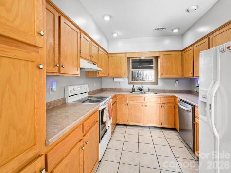 993 Old Marshall Highway Asheville NC 28804