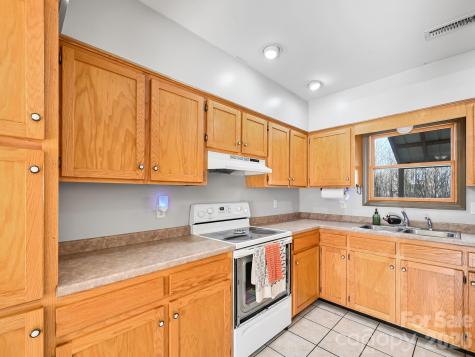 993 Old Marshall Highway Asheville NC 28804