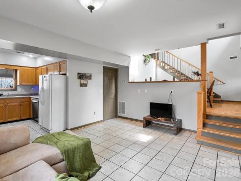 993 Old Marshall Highway Asheville NC 28804