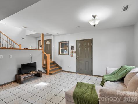 993 Old Marshall Highway Asheville NC 28804