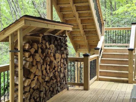 56 Talking Leaves Lane Bakersville NC 28705