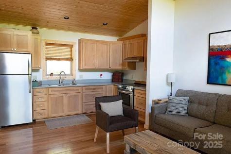 56 Talking Leaves Lane Bakersville NC 28705