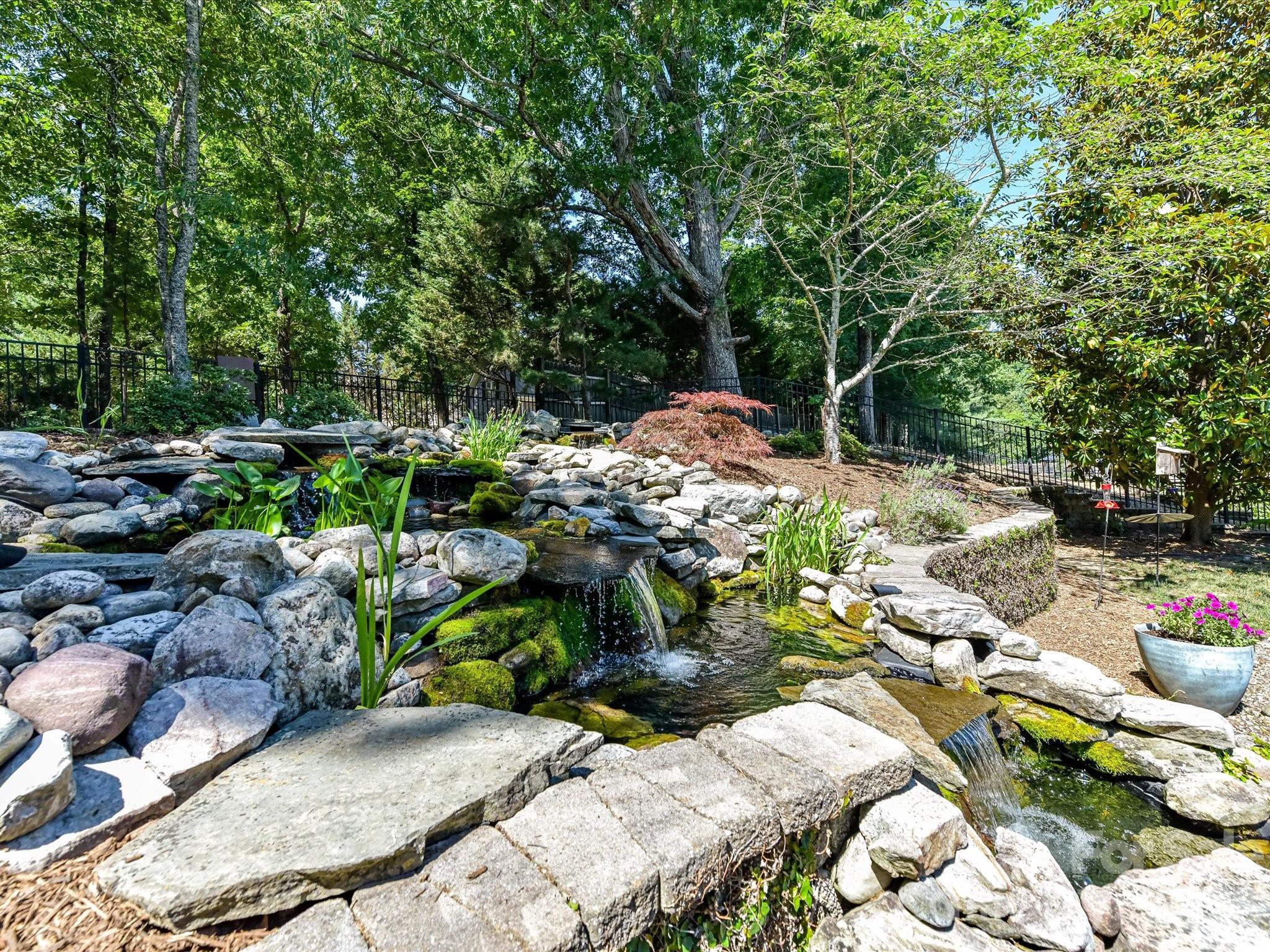 2535 Harlington Lane Charlotte NC 28270