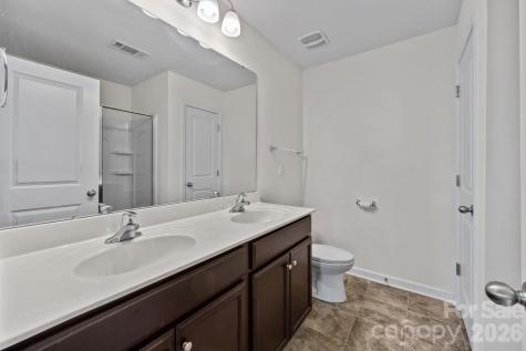 8527 Mansell Court Charlotte NC 28215