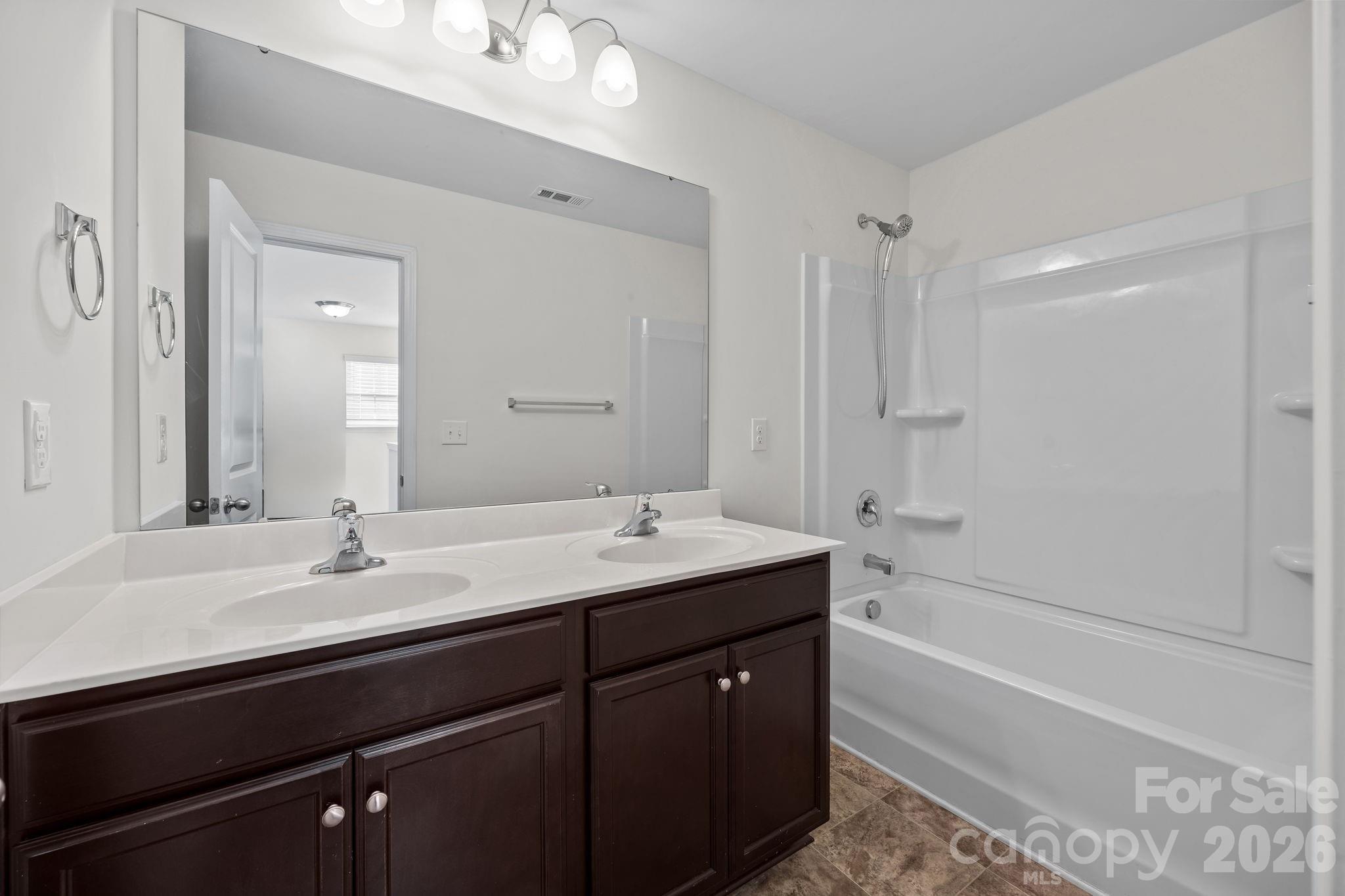 8527 Mansell Court Charlotte NC 28215