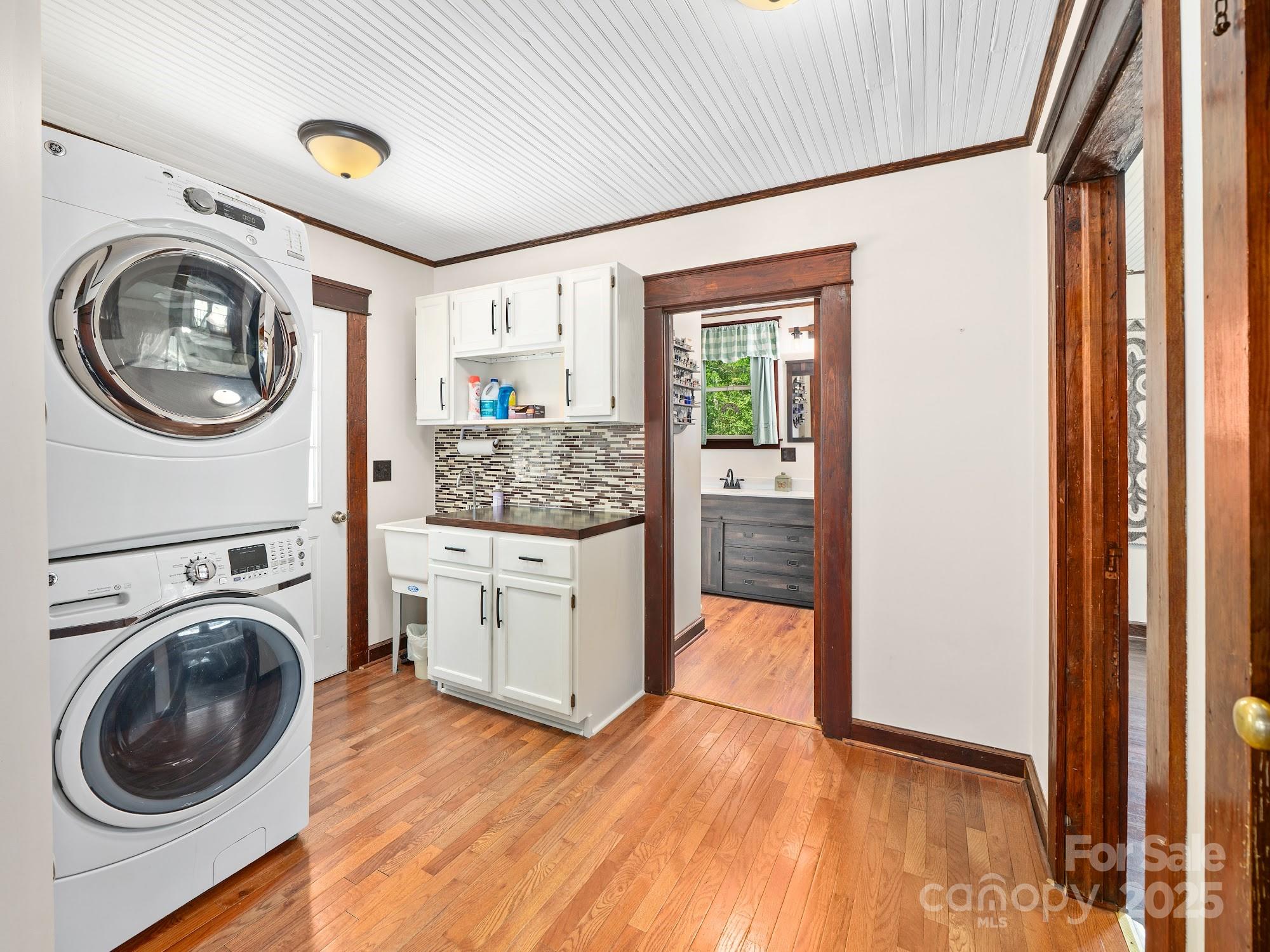 4685 Nc Highway 197 Highway Green Mountain NC 28740