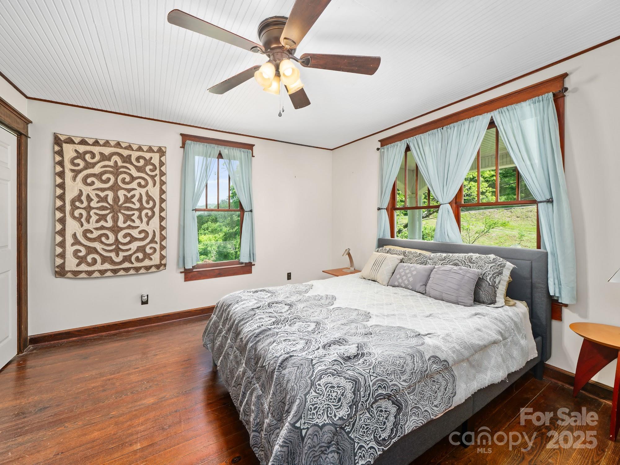 4685 Nc Highway 197 Highway Green Mountain NC 28740