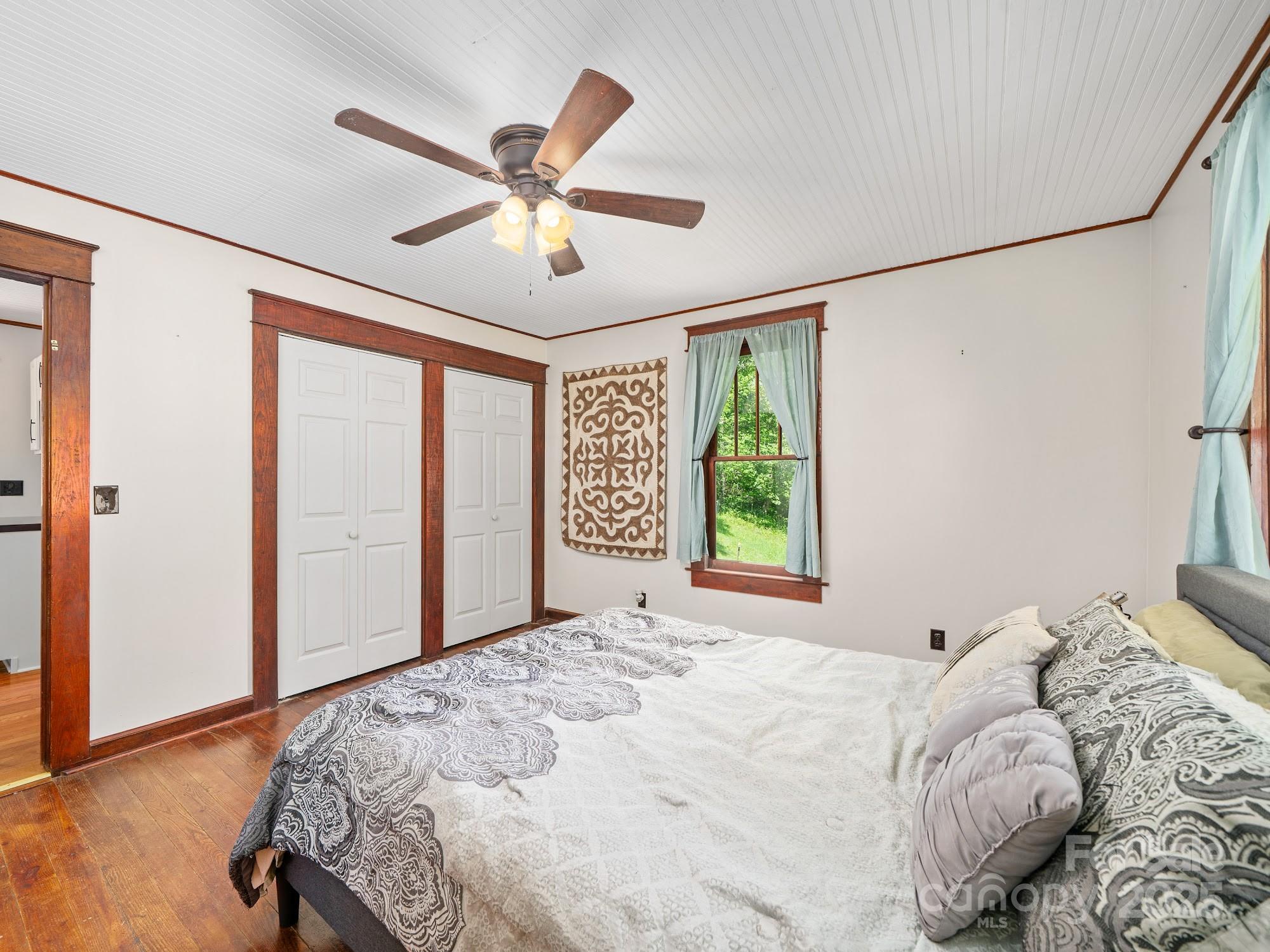 4685 Nc Highway 197 Highway Green Mountain NC 28740