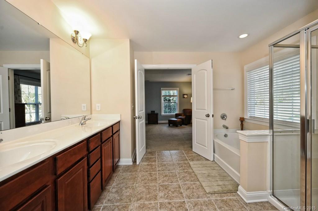 5617 Timber Lane Charlotte NC 28270