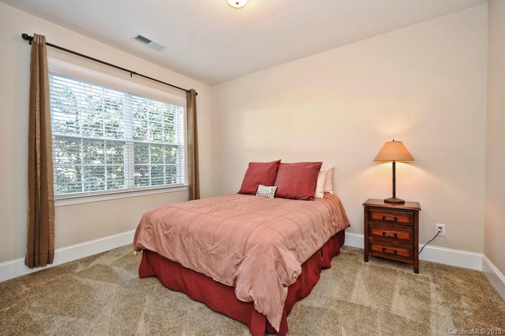 5617 Timber Lane Charlotte NC 28270