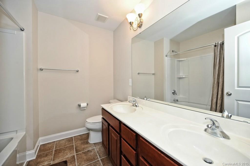 5617 Timber Lane Charlotte NC 28270