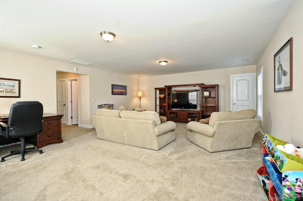 5617 Timber Lane Charlotte NC 28270