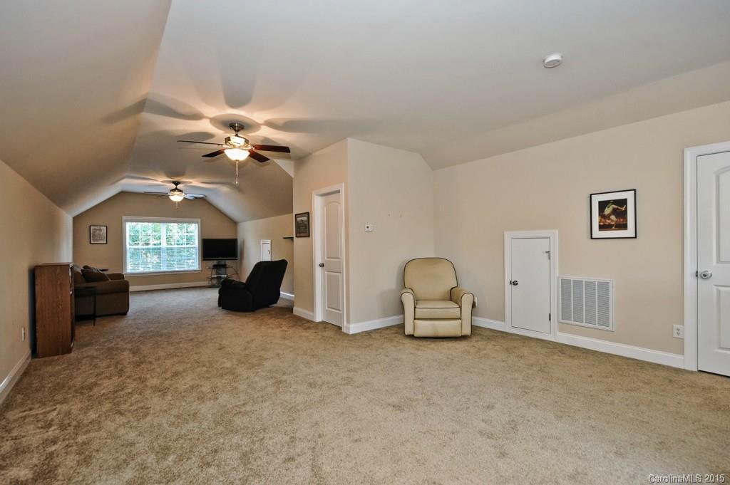 5617 Timber Lane Charlotte NC 28270