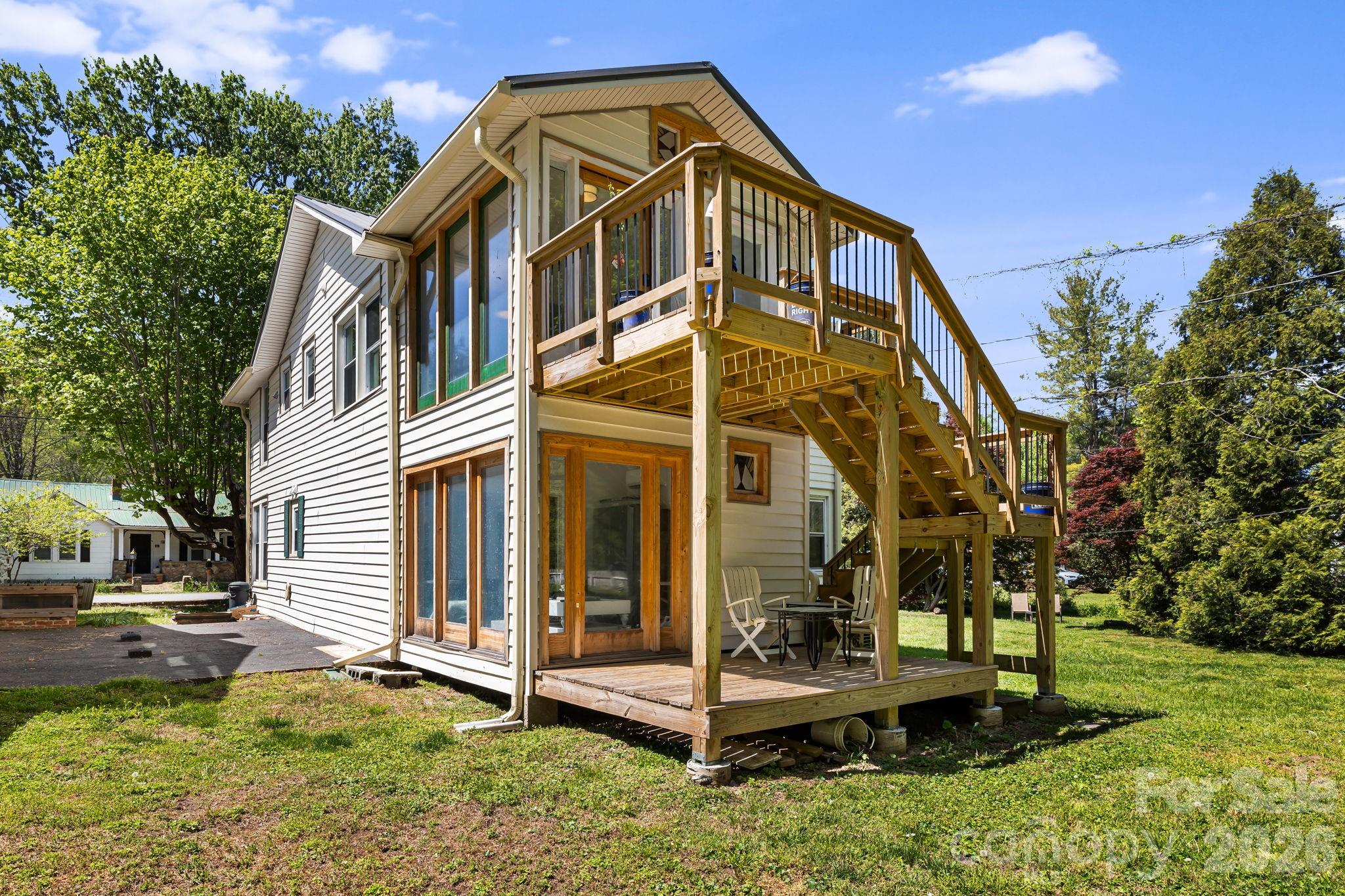 79 Walnut Street Hot Springs NC 28743