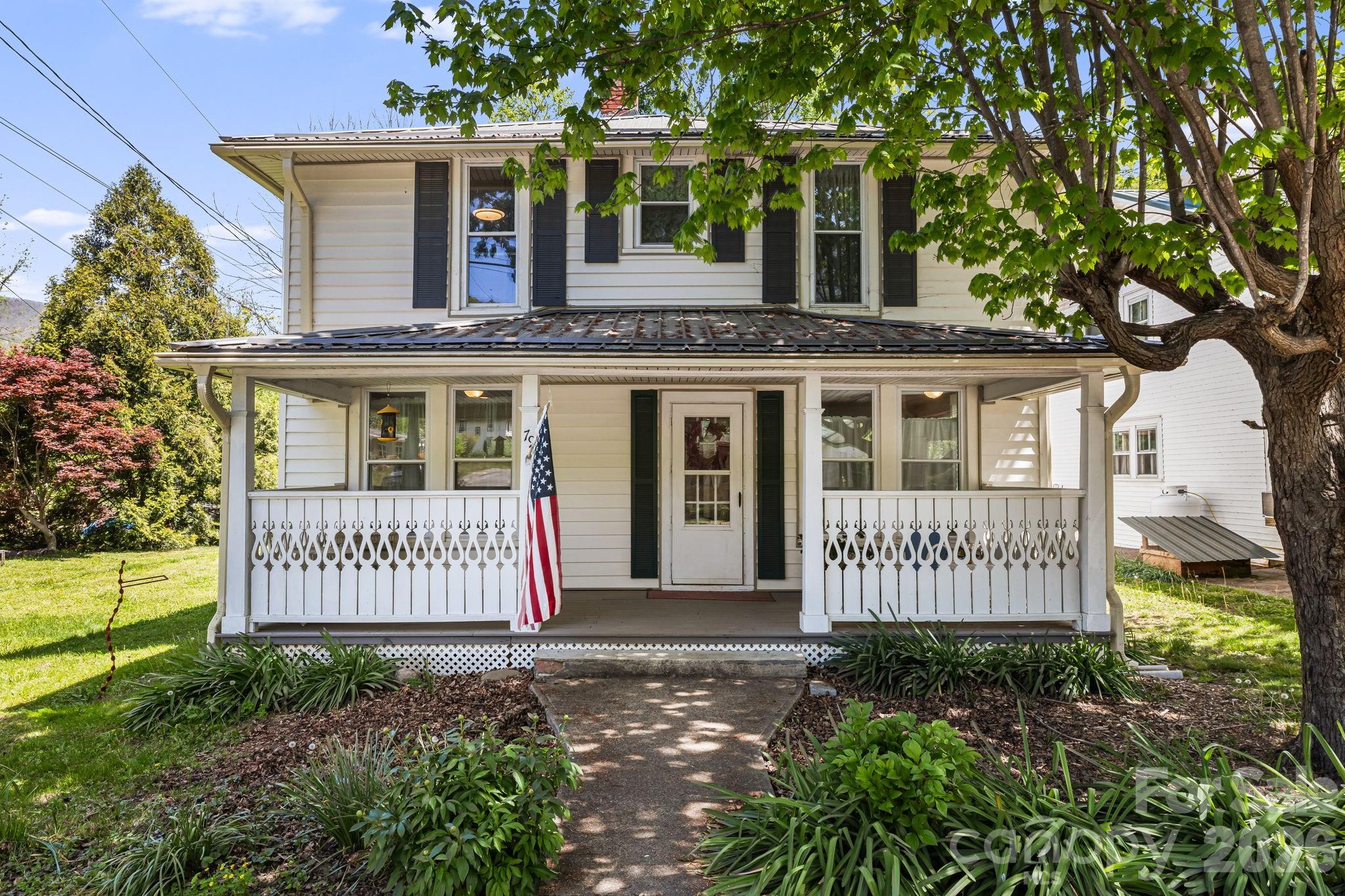 79 Walnut Street Hot Springs NC 28743