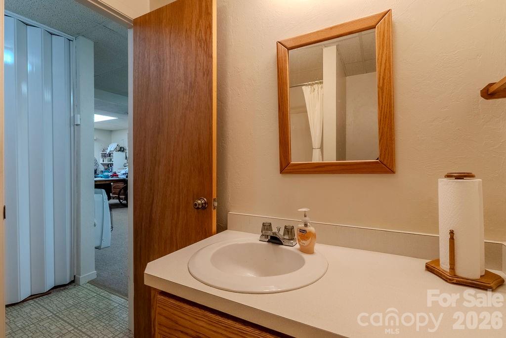 200 Mica Circle Franklin NC 28734