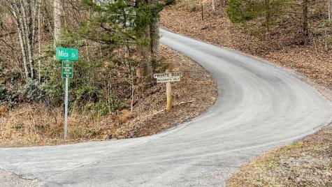 200 Mica Circle Franklin NC 28734