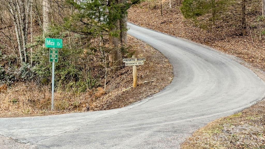 200 Mica Circle Franklin NC 28734