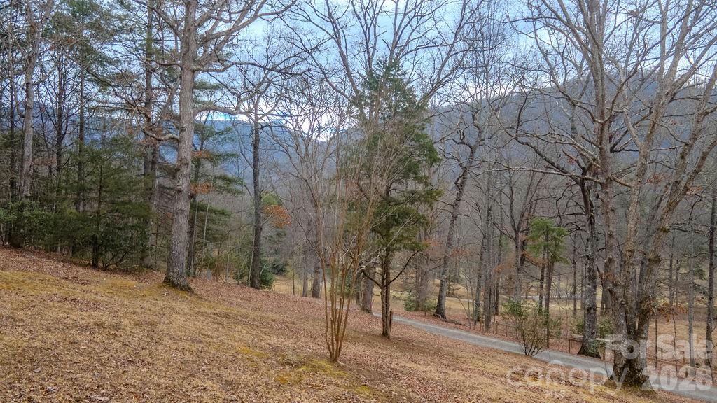 200 Mica Circle Franklin NC 28734