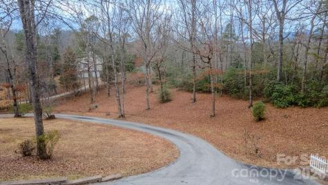 200 Mica Circle Franklin NC 28734