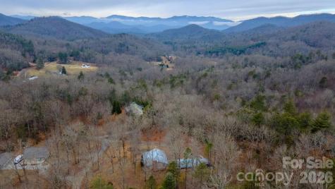 200 Mica Circle Franklin NC 28734