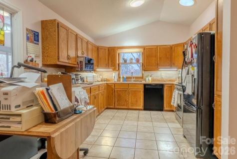 200 Mica Circle Franklin NC 28734