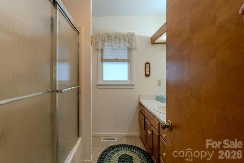 200 Mica Circle Franklin NC 28734